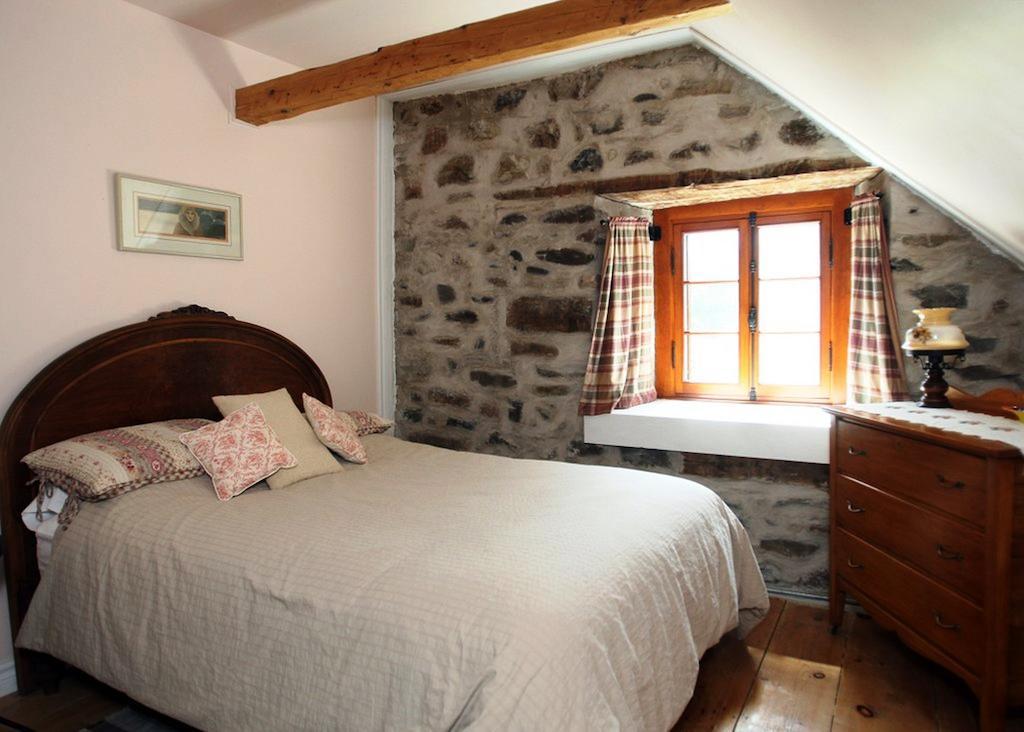 Eden Sur Terre Bed & Breakfast Marieville Oda fotoğraf