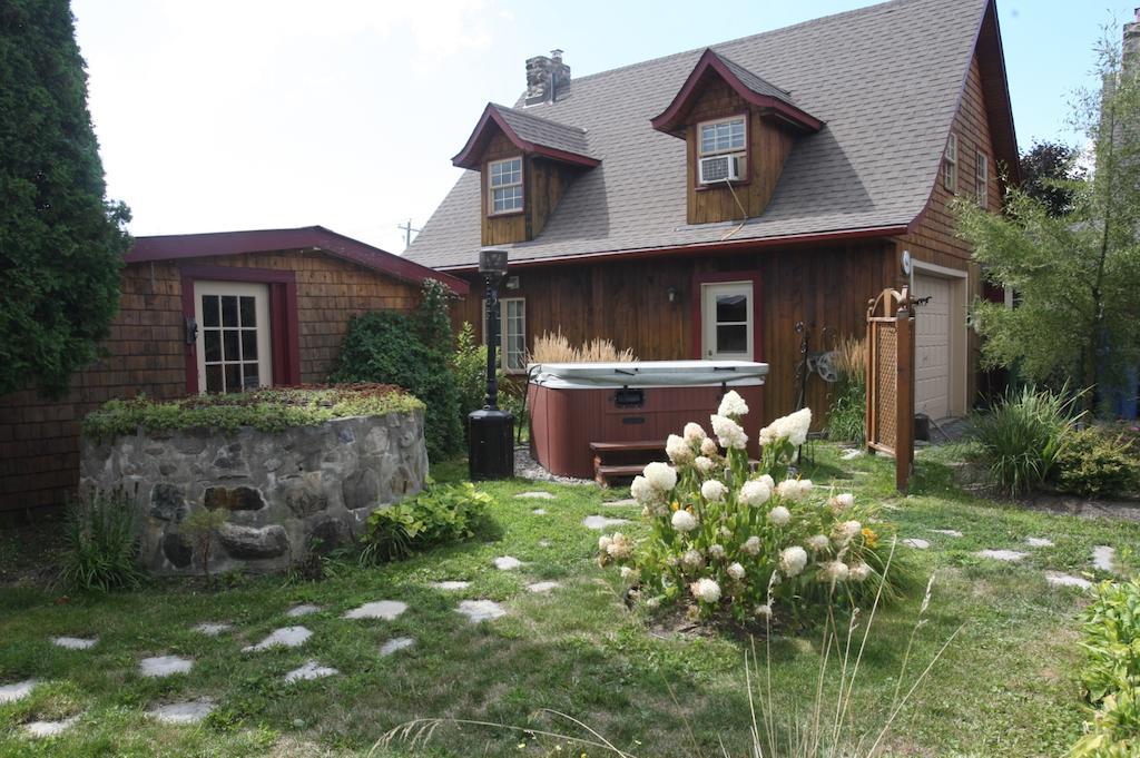 Eden Sur Terre Bed & Breakfast Marieville Dış mekan fotoğraf